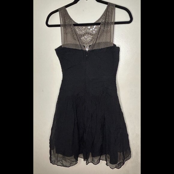 BCBGMAXAZRIA Black Silk Sleeveless Beaded Julissa Cocktail Dress Sz 0 - Picture 4 of 4
